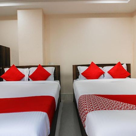 Oyo 66942 Venus Residency Hotel Lalaguda Eksteriør billede