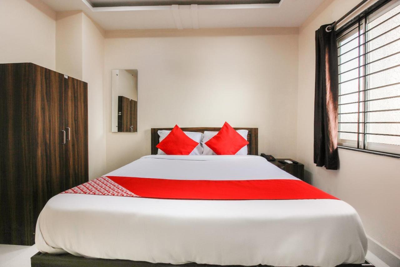 Oyo 66942 Venus Residency Hotel Lalaguda Eksteriør billede